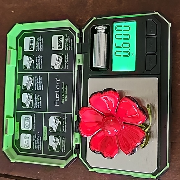 VINTAGE Flower Brooch - Picture 15 of 15